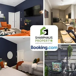 Hidden 2-bed Oasis With Courtyard Garden By Sharphaus Short Lets & Serviced Management Brighton