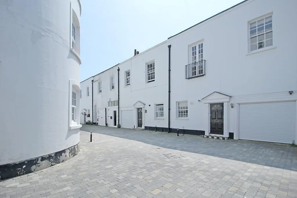Pebble Mews House - By My Getaways - Parking For One Small Car Brighton United Kingdom
